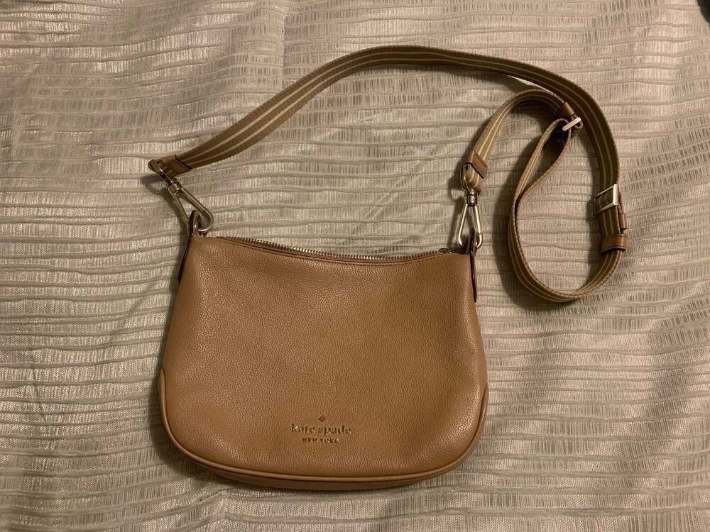 Kate Spade Rosie Crossbody Shoulder Bag in Tan Pebbled Leather